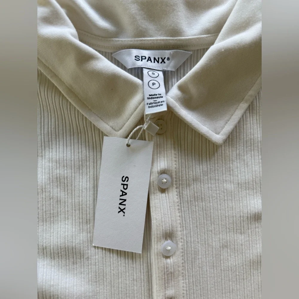 🆕 SPANX Cream Ribbed Polo Top - Picture 6 of 8